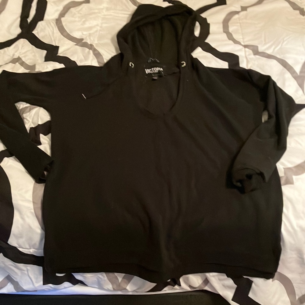 Size medium Victoria Sport sweatshirt